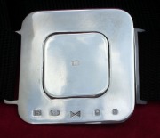Buckle with central plate release